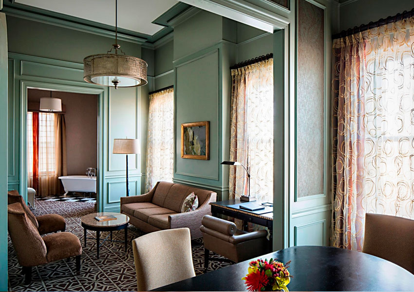 Staycation Hotels in Downtown