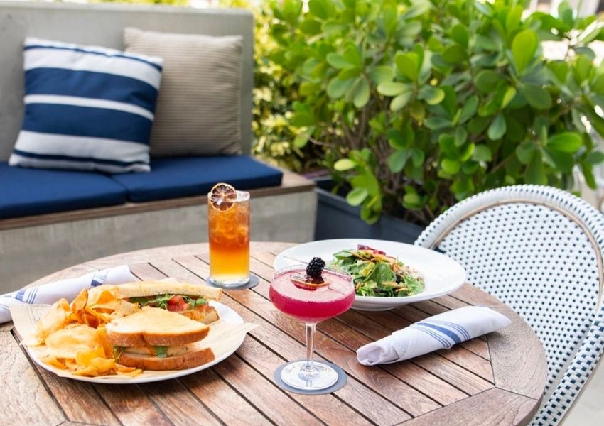outdoor dining tampa popular restaurants