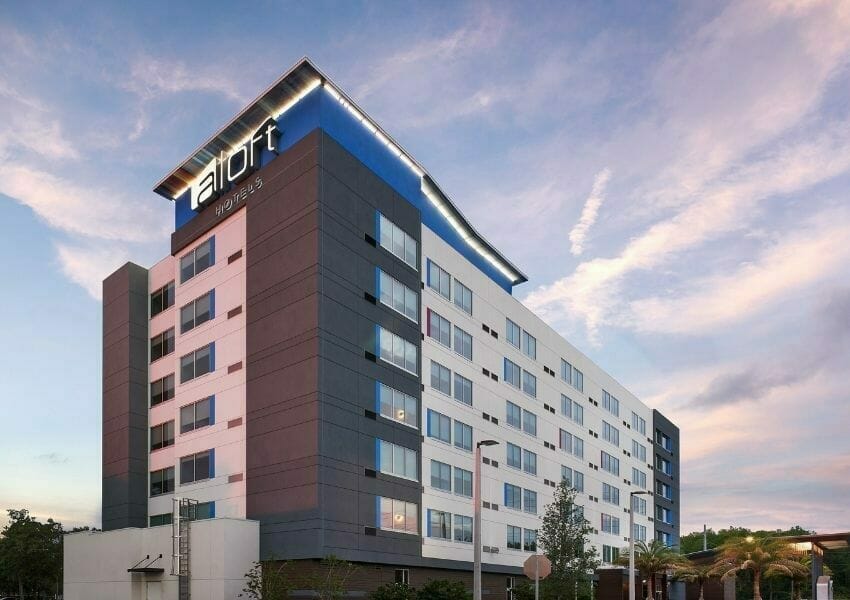 Pet-Friendly Hotels in Orlando For You and Your Furriest Friend