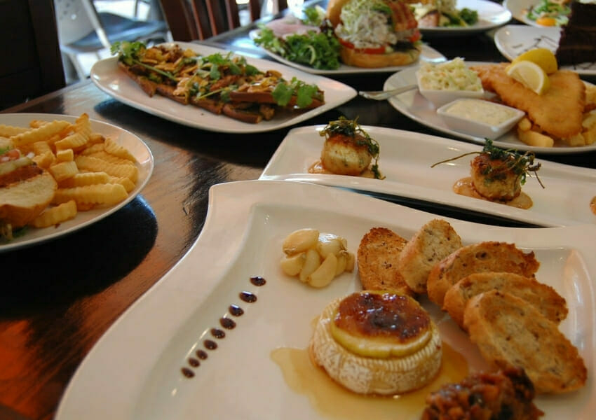 dog-friendly restaurants