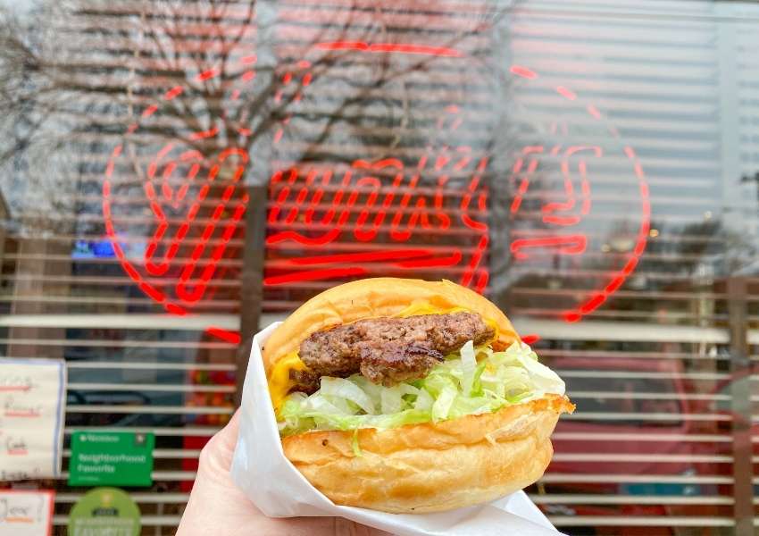 Hunky's-dallas-stufftodoindallas (1)