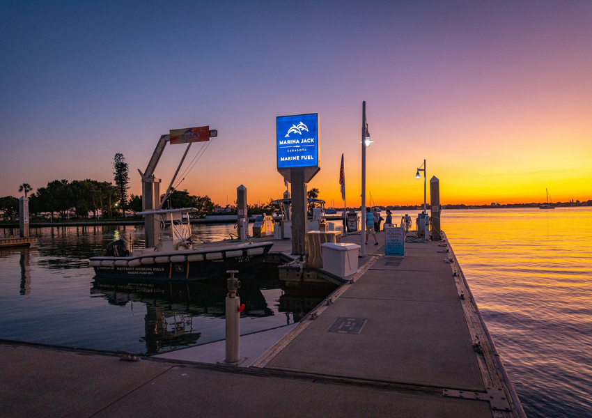 Restaurants in Sarasota with Happy Hours You Can't Miss