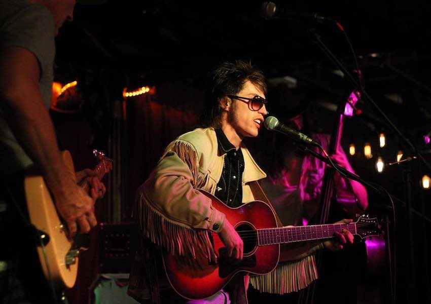 The Best Walkable Bars Near UT Austin