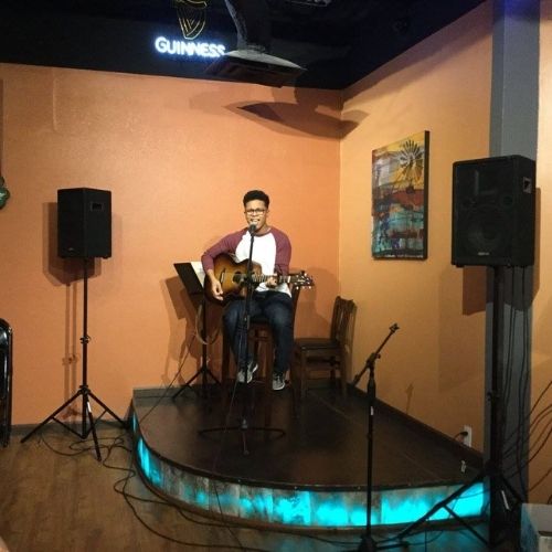 11 of the Best Bars in Brandon for a Day & Night Out