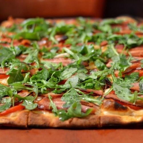 6 Best Pizza Places in Brandon That'll Leave You Wanting More