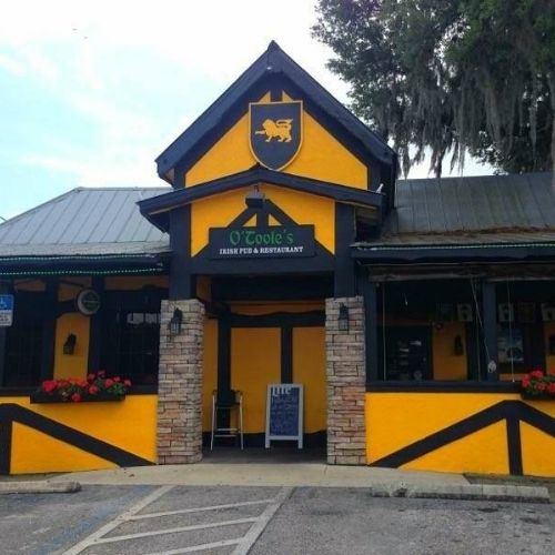 11 of the Best Bars in Brandon for a Day & Night Out