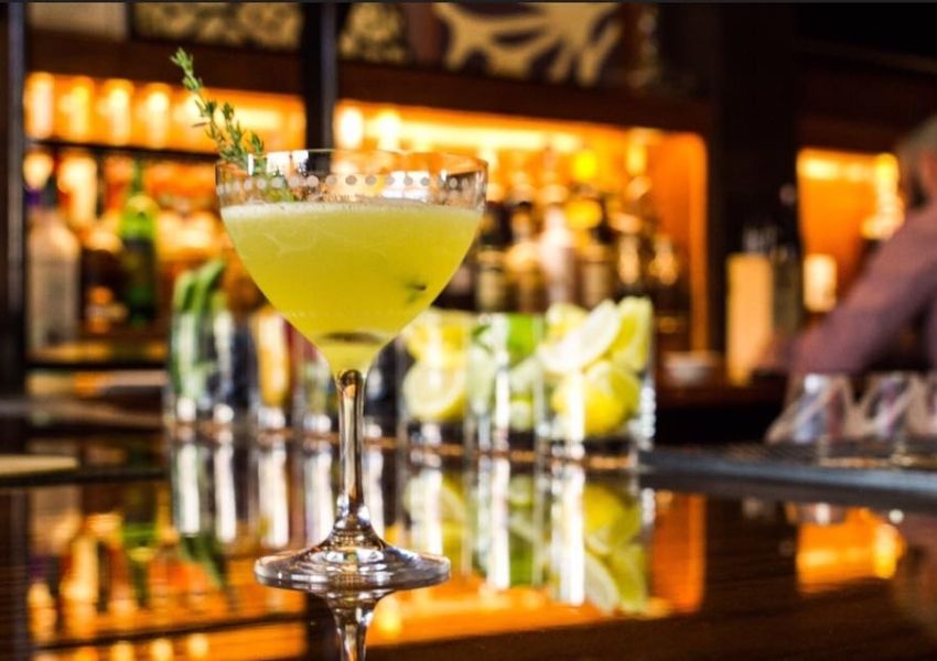 cocktail bars in Sarasota