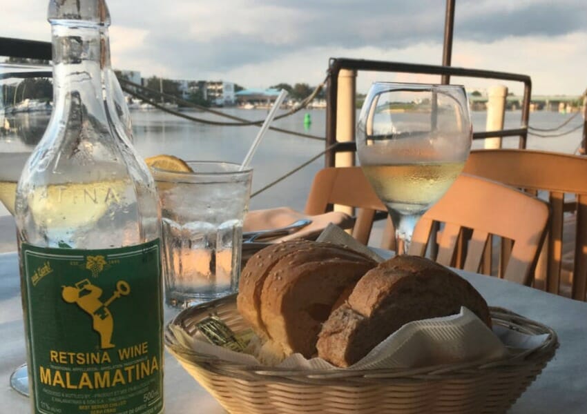 waterfront restaurants in tarpon springs