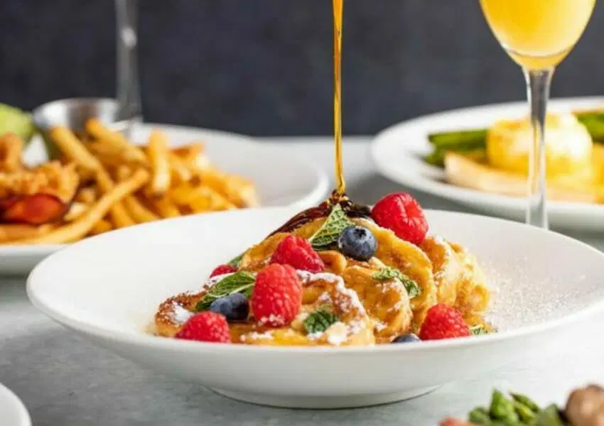 8 Delicious Spots for Brunch in Westshore to Visit