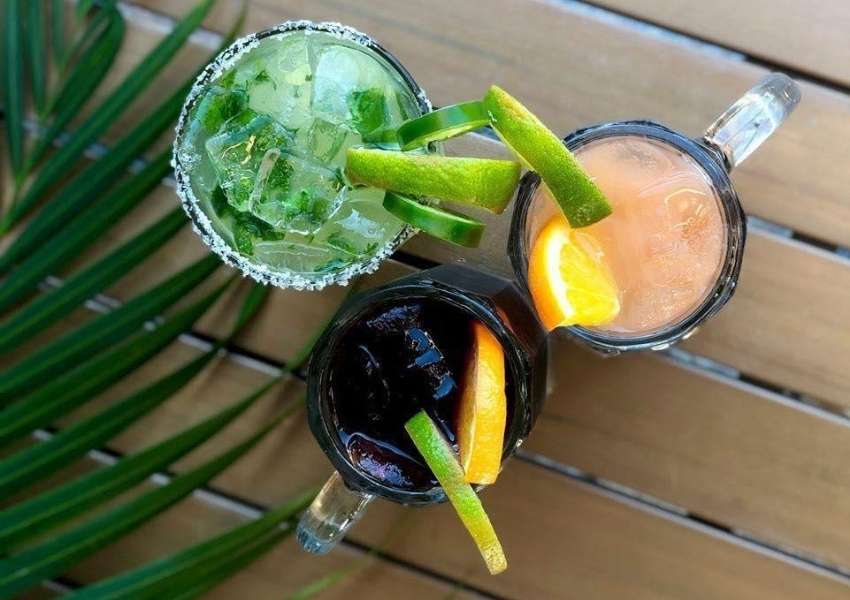 happy hour in Clearwater
