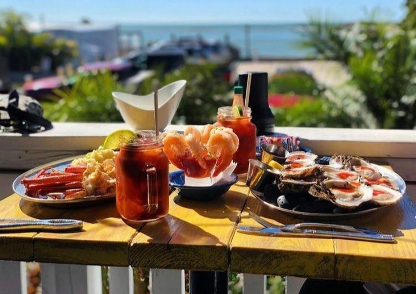 7 Restaurants in St. Pete to Visit for the Best Oysters