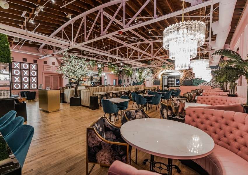 XOXO-Dining-Room-dallas-thingstodoindallas