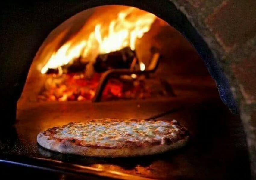 3 Tasty Spots to Get Pizza in Safety Harbor