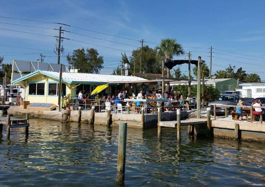 waterfront restaurants in Bradenton