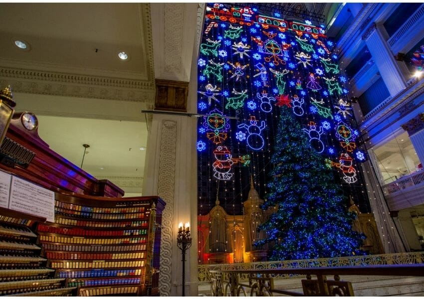 holiday lights in Philadelphia