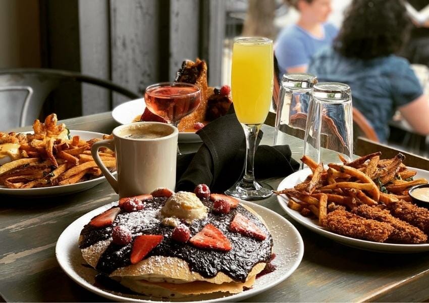 brunch in Manayunk