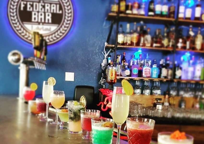 9 Best Spots for Happy Hour in Lakeland