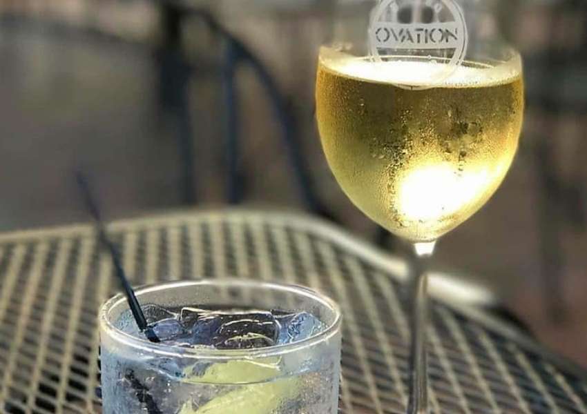 9 Best Spots for Happy Hour in Lakeland
