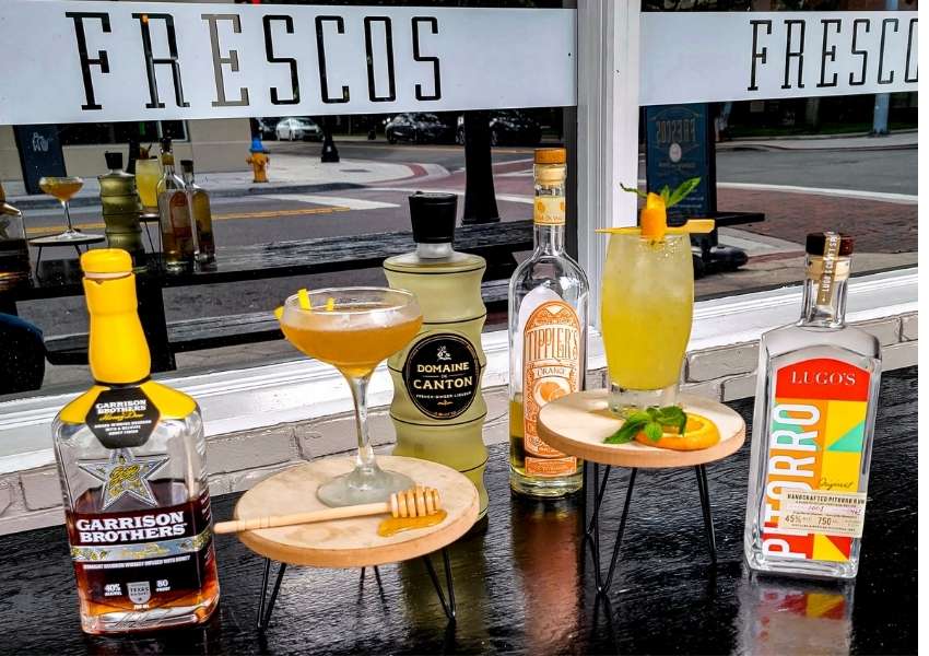 9 Best Spots for Happy Hour in Lakeland