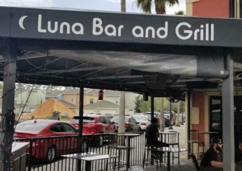 Bars in Avalon Park