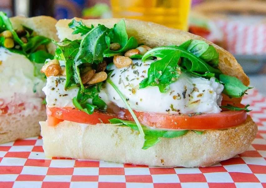 breakfast sandwiches in Pittsburgh