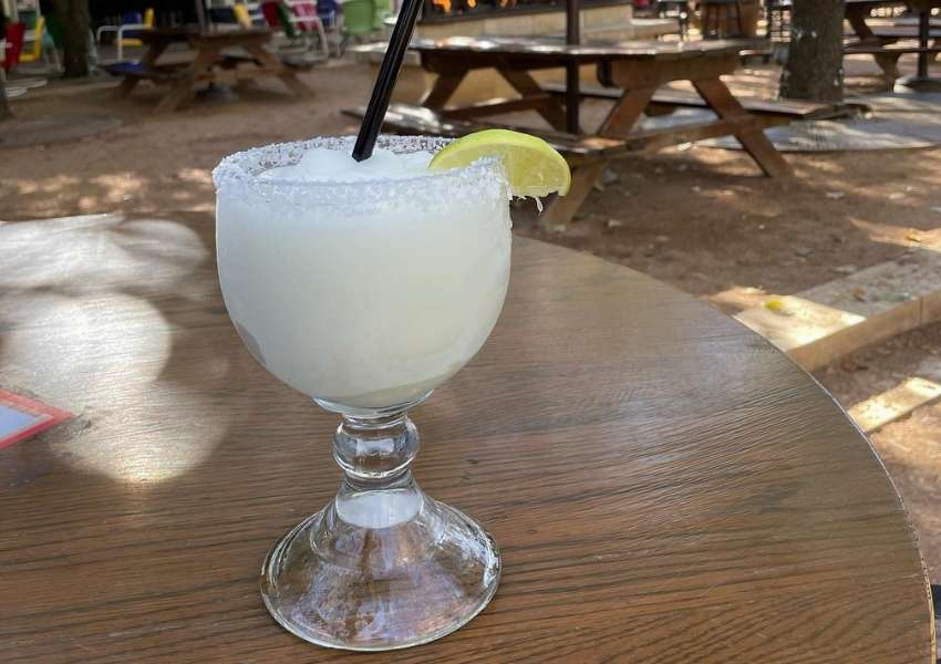 Katy Trail Ice House-dallas-thingstodoindallas (1)