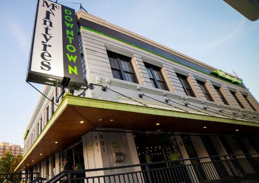 haunted places in houston, sports bars in downtown houston