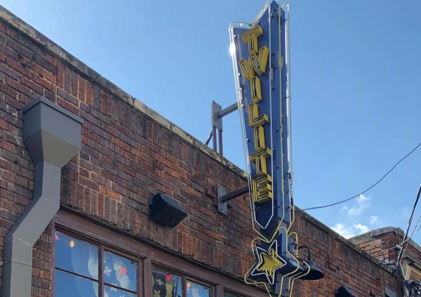 Twilite Lounge-dallas-thingstodoindallas