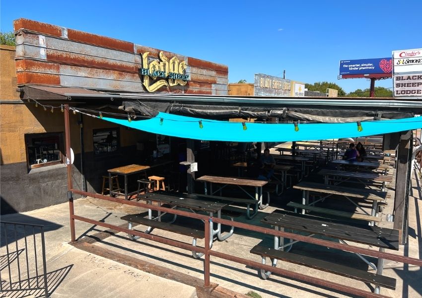 sports bars in south austin