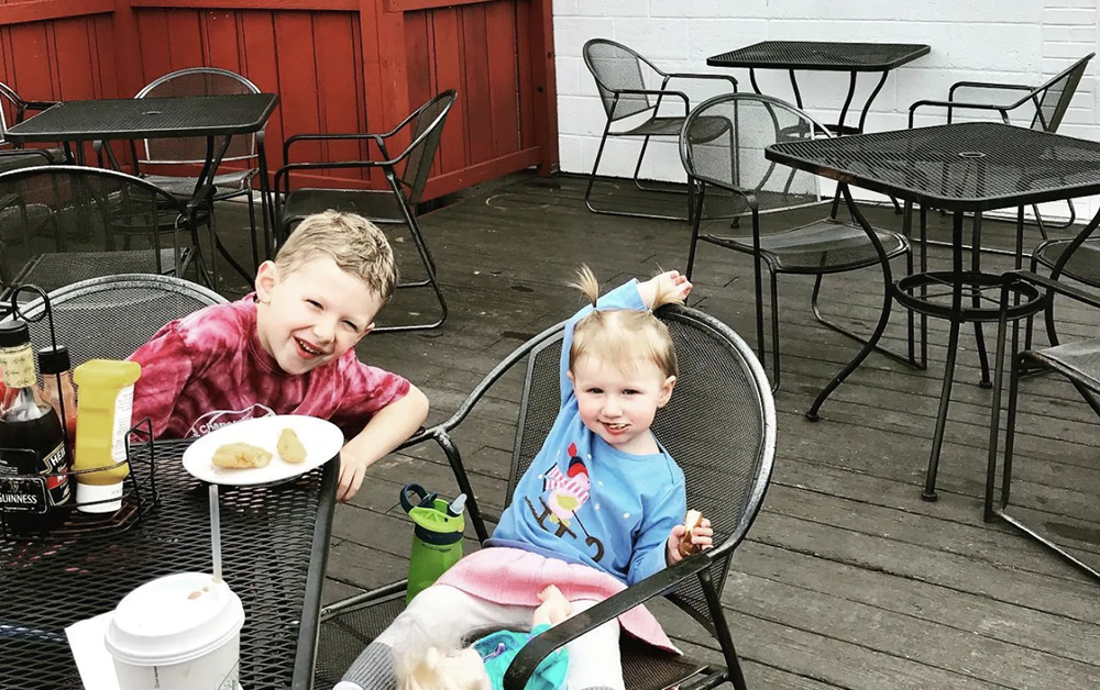 dog friendly restaurants