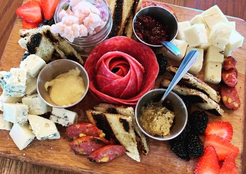 best restaurants in Fredericksburg