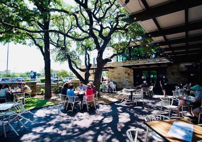 heated patios in downtown Austin