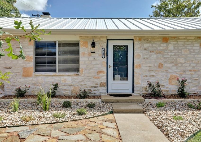 best places to stay in Fredericksburg