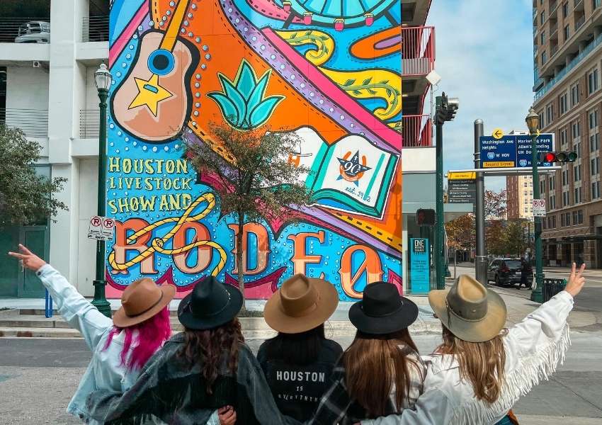 your Guide to the Houston Livestock show and rodeo stuff to do in houston