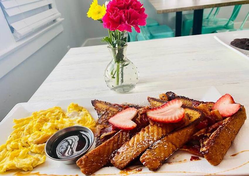 best breakfast restaurants in Houston