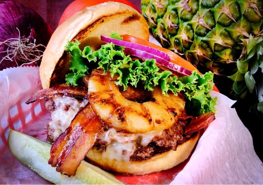 Satisfy that After-Beach Hunger at the Best Restaurants in Cocoa Beach