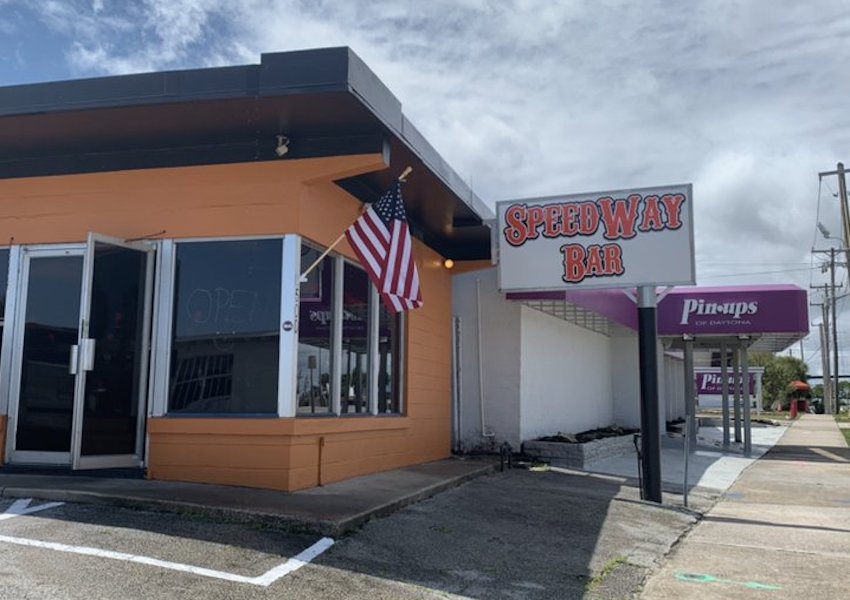 Get Your Post-Beach Drink at The Best Bars in Daytona