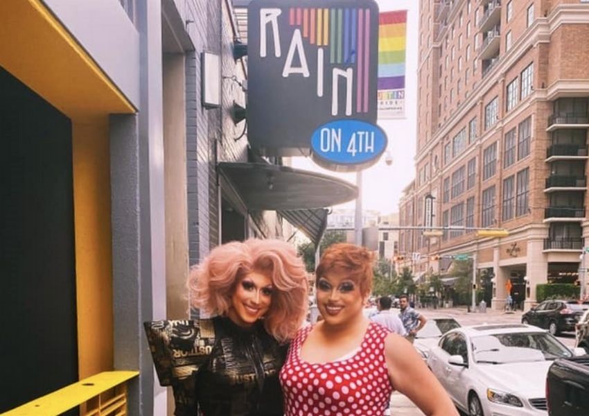 austin lgbtq bars