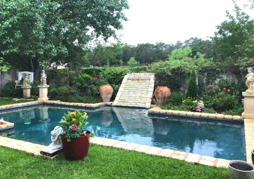 best places to stay in Fredericksburg