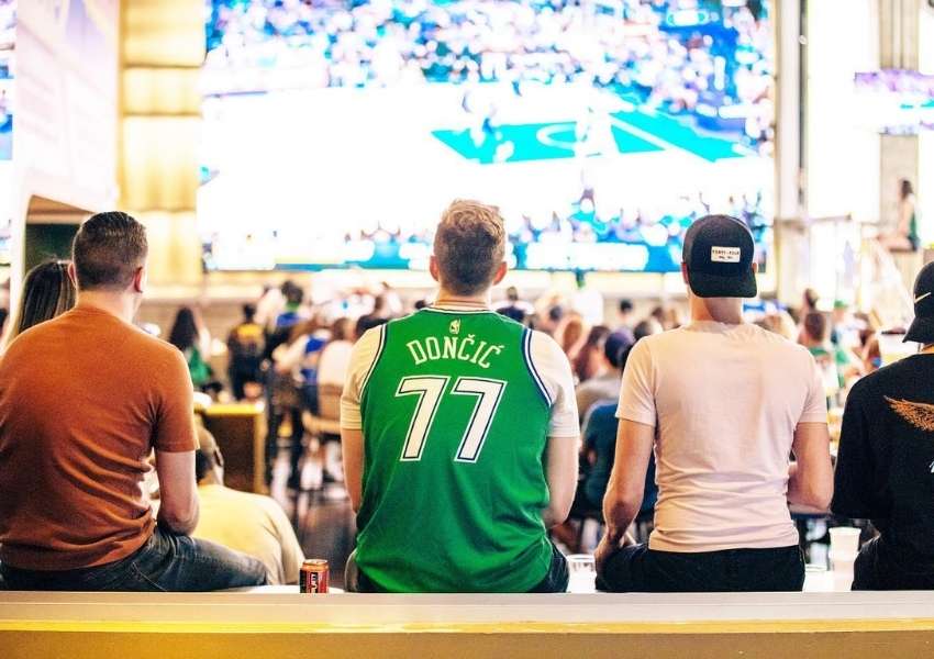 Sports Games in Dallas