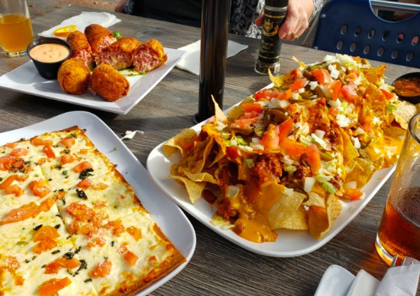 sports bars in dunedin