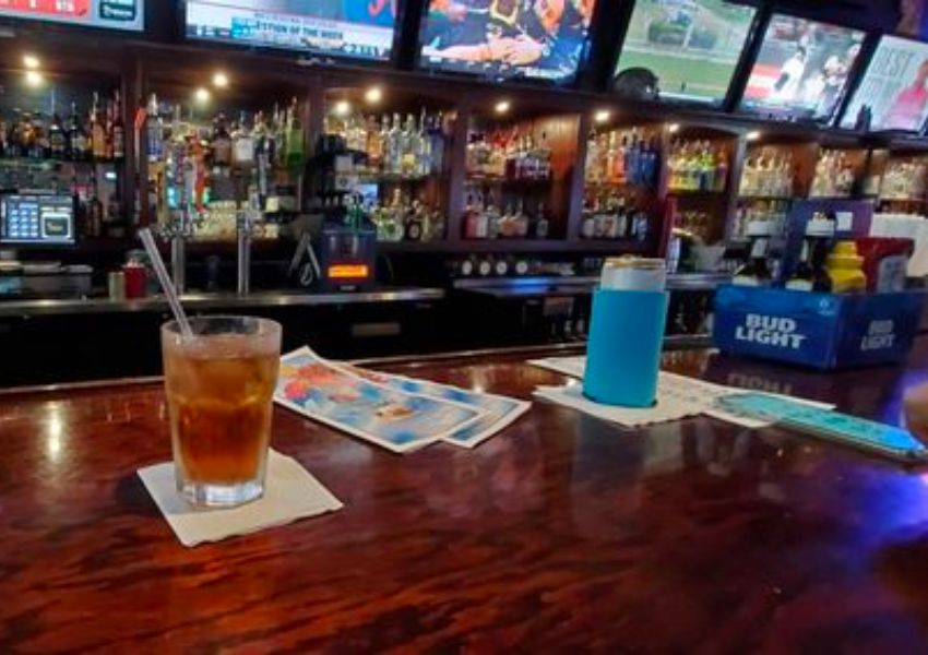 sports bars in dunedin