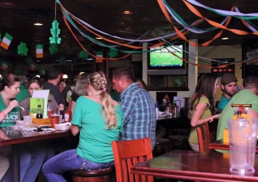 sports bars in brandon - O'Toole Irish Pub