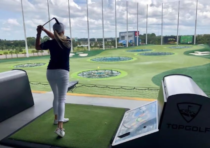 sports bars in brandon - topgolf