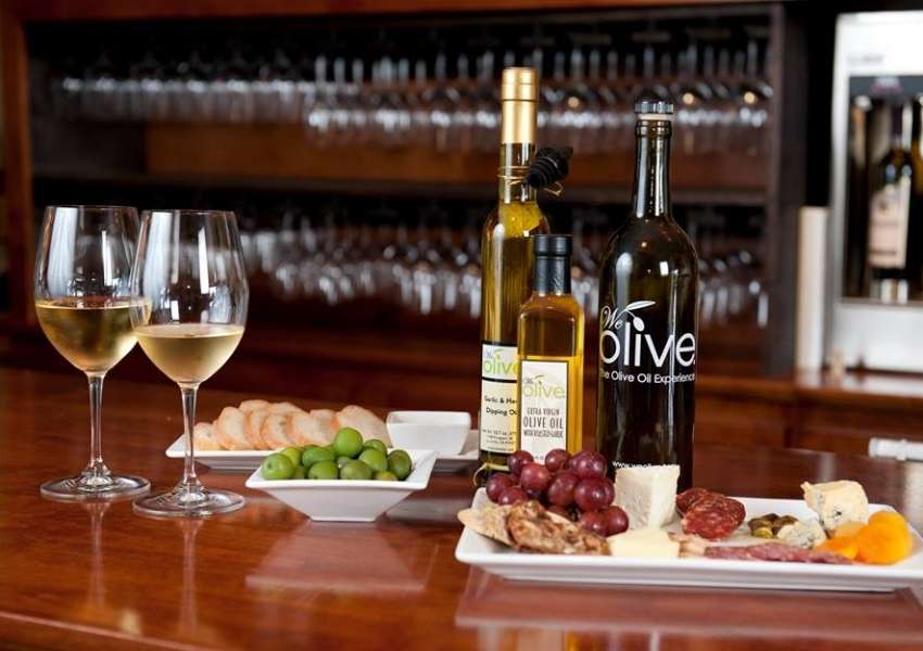 We Olive (Wine bars in the Heights)