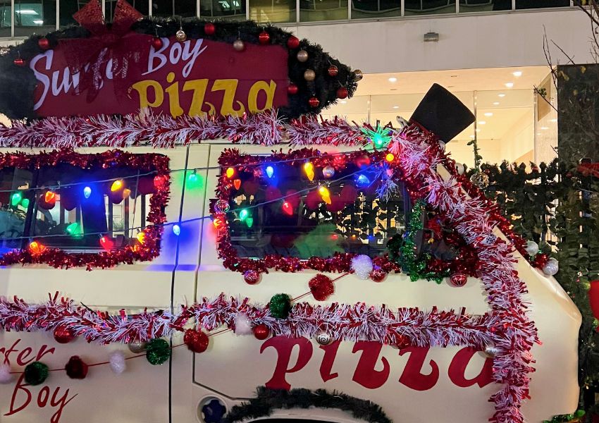 Philly holiday pop up bars