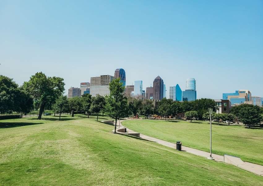 best free things to do in uptown dallas