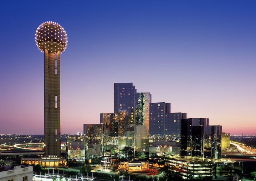 Accessible attractions in dallas, Accessible Reunion Tower