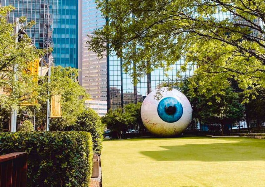 Giant Eyeball
