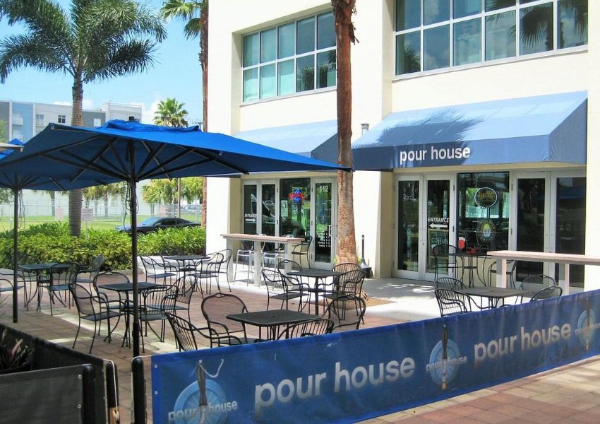 dog-friendly spots in Channelside
